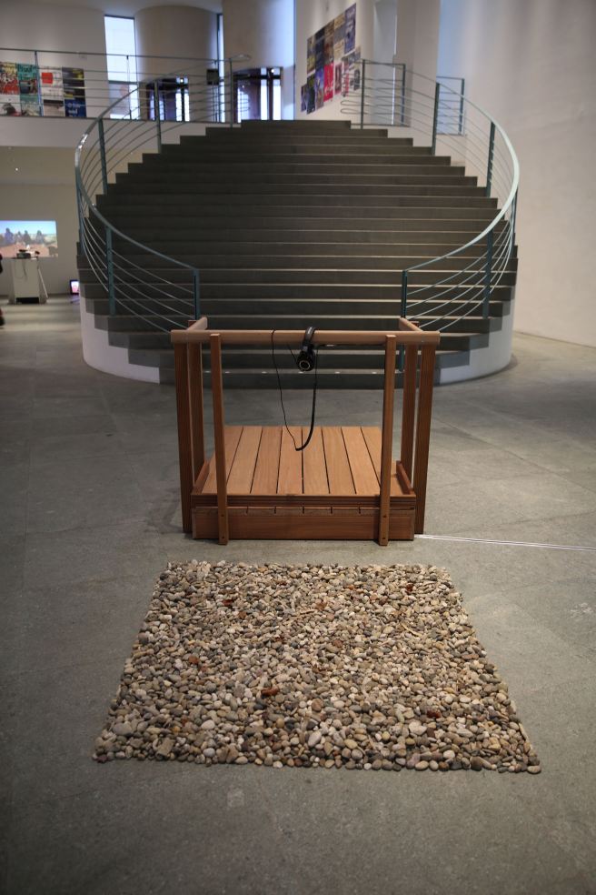 ooking at gravel 2 klein